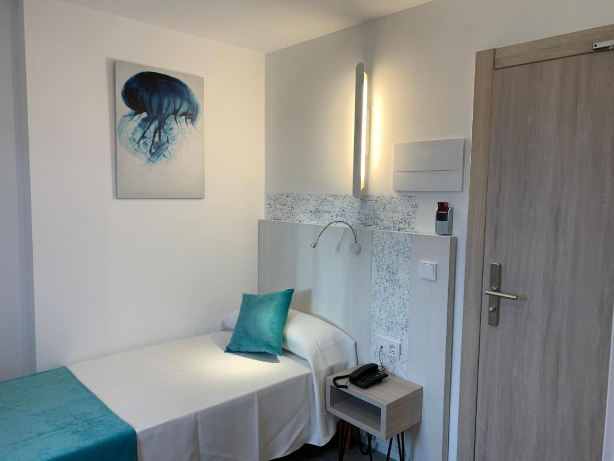 Hotel Brisa - Adults Only Sant Antoni de Portmany Екстериор снимка