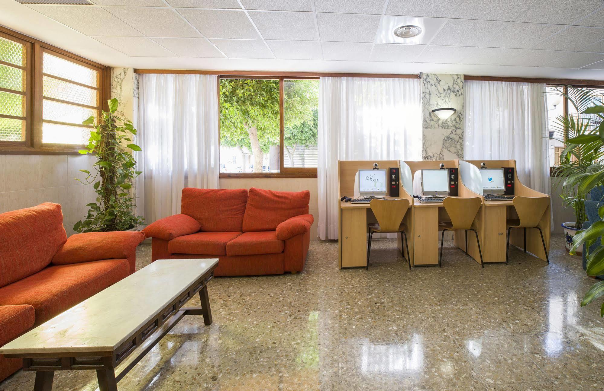 Hotel Brisa - Adults Only Sant Antoni de Portmany Екстериор снимка